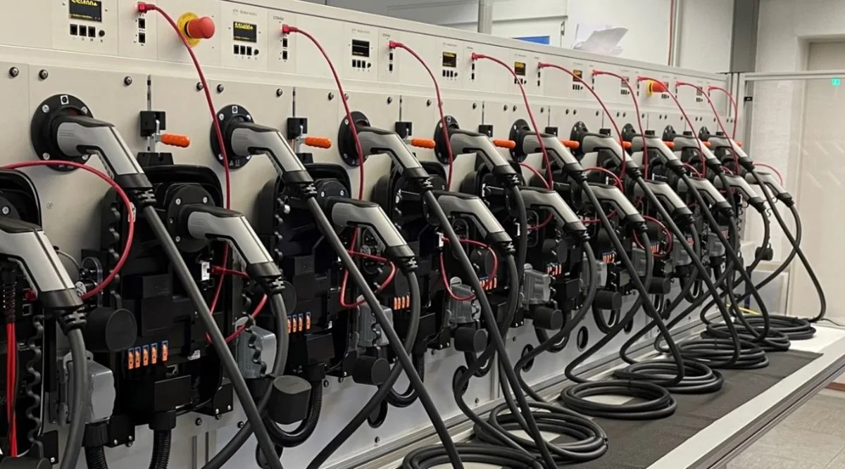 E-mobility test and calibration equipment