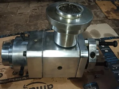 Die Center Crosshead