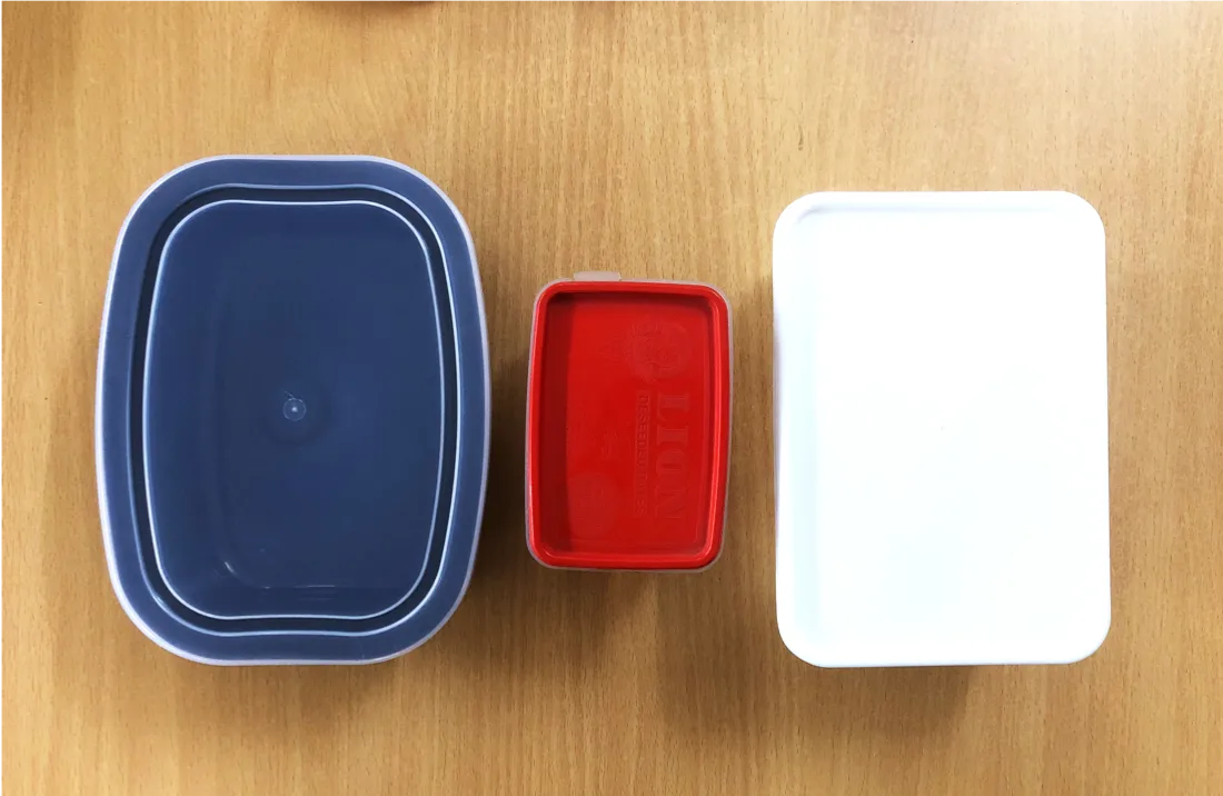 Food packaging containers
