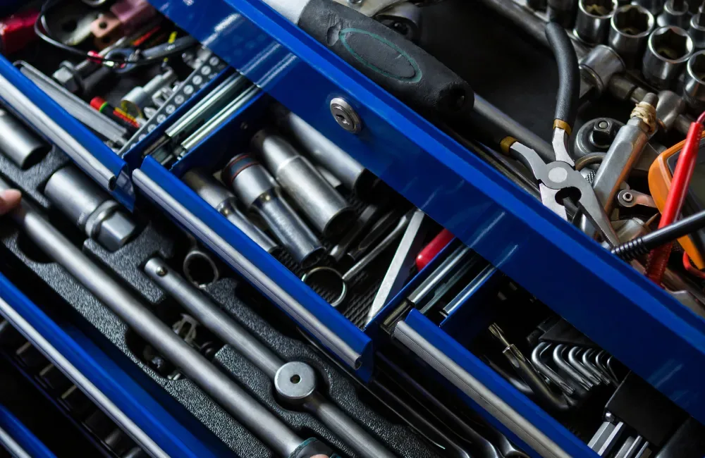 Tools, Trolleys & Fixtures